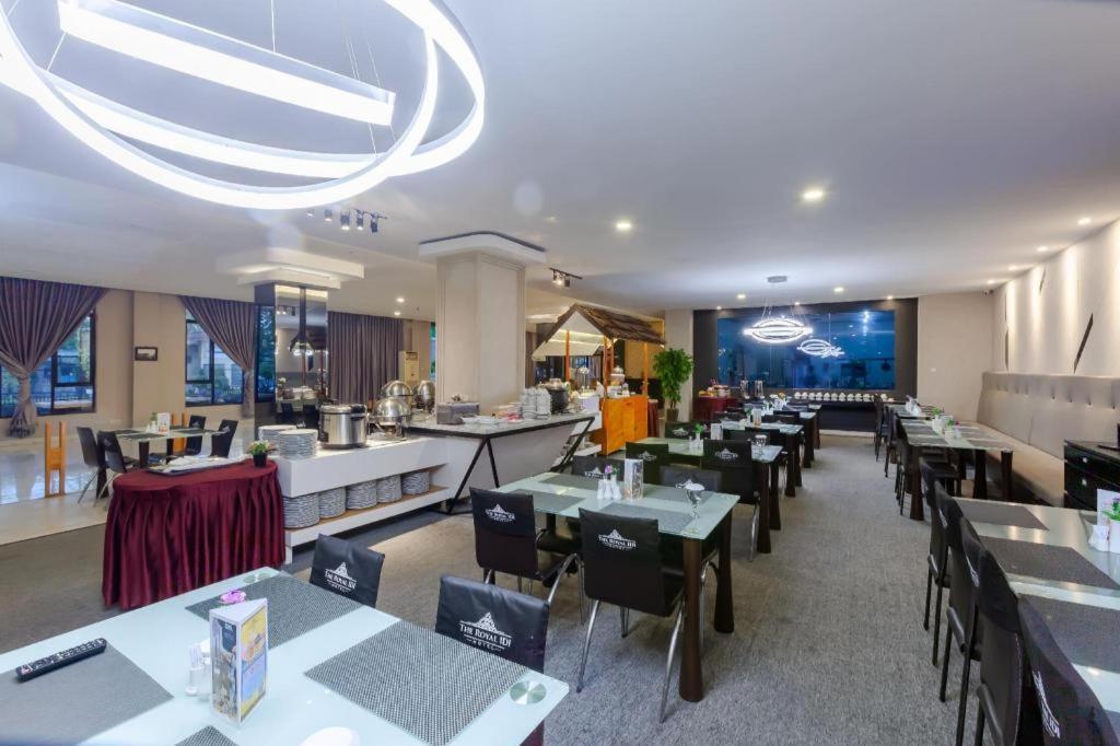 The Royal Idi Hotel Idirayeuk Εξωτερικό φωτογραφία