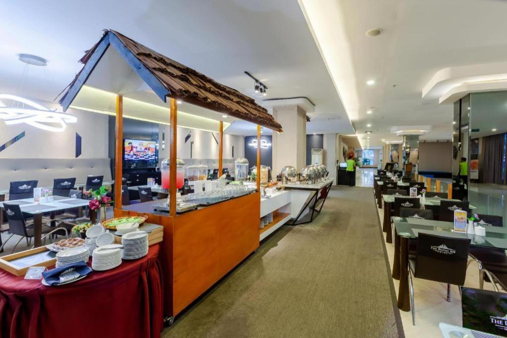 The Royal Idi Hotel Idirayeuk Εξωτερικό φωτογραφία