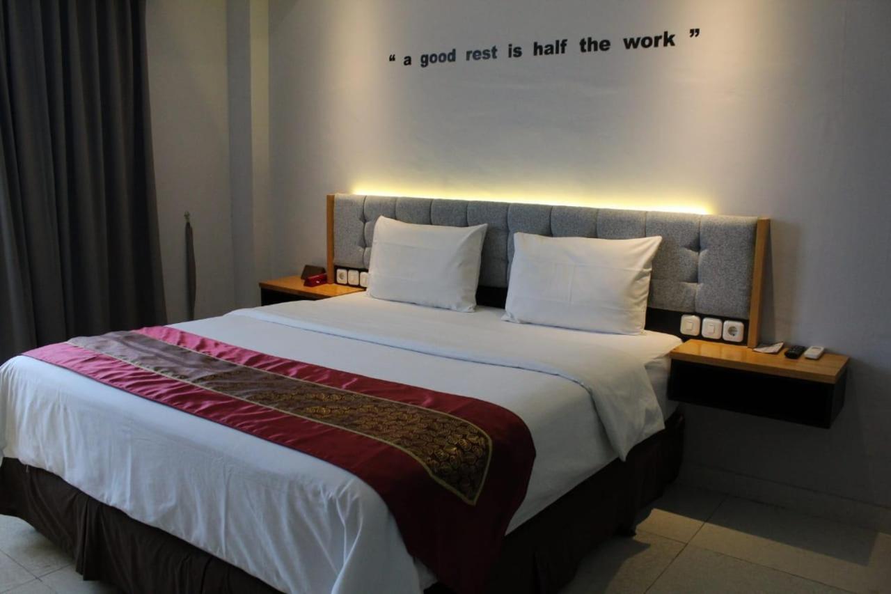 The Royal Idi Hotel Idirayeuk Εξωτερικό φωτογραφία